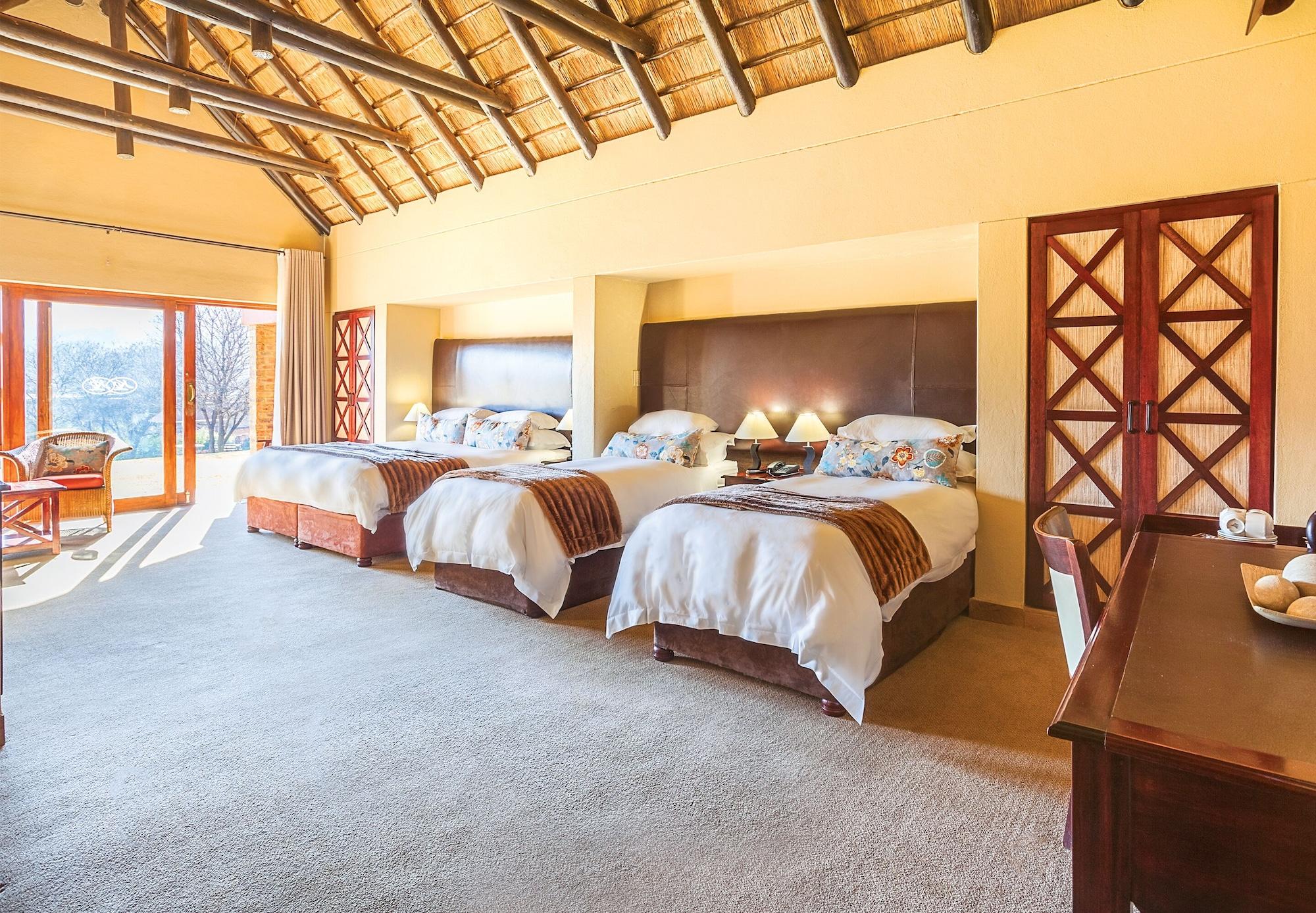 Kloofzicht Lodge & Spa Krugersdorp Exterior foto Family Suite